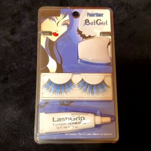 Fright Night BAT Gir Lashes with Waterproof Adhesive & Applicator - Blue & Black